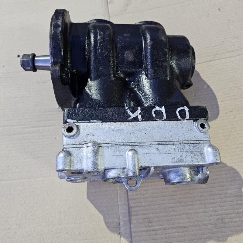 Компресор повітряний Renault Dixi Volvo fm13 fh12 WABCO 9125140090