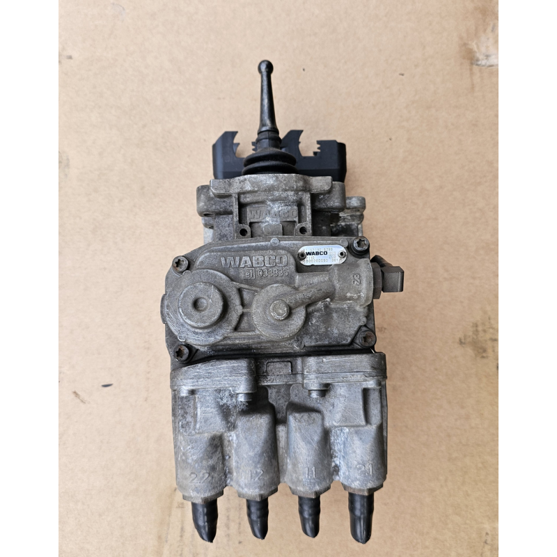 Головний гальмівний кран MAN TGL 81521306299 WABCO 4800200090 Головний гальмівний кран MAN TGL 81521306299 WABCO 4800200090