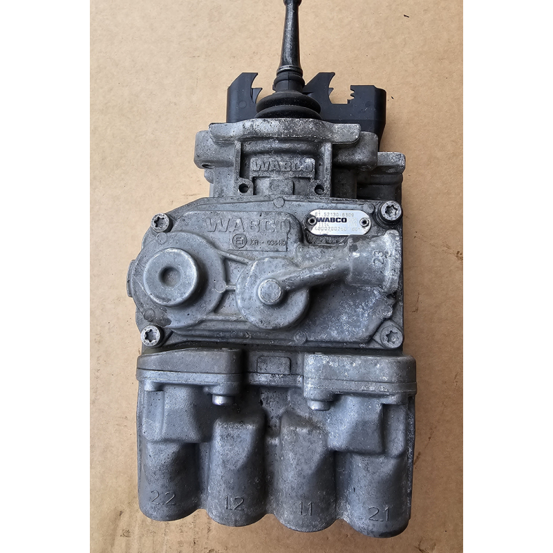 Головний гальмівний кран MAN TGL 81521306307 WABCO 4800200230 Головний гальмівний кран MAN TGL 81521306307 WABCO 4800200230