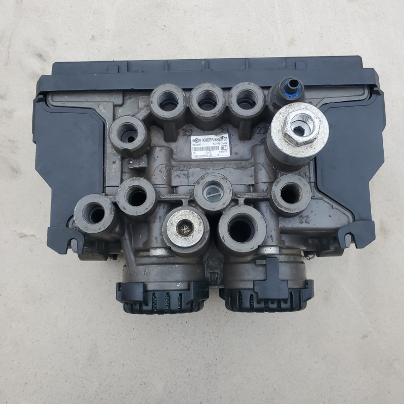 Модуль EBS Knorr Bremse ES 2060 Кран керування гальмами причепа ЕБС K019312V04 Modulator EBS Модуль EBS Knorr Bremse ES 2060 Кран керування гальмами причепа ЕБС K019312V04 Modulator EBS