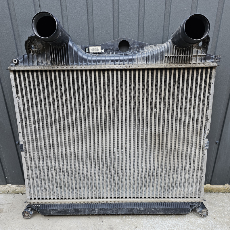 Інтеркулер MAN TGA TGX 81061300215