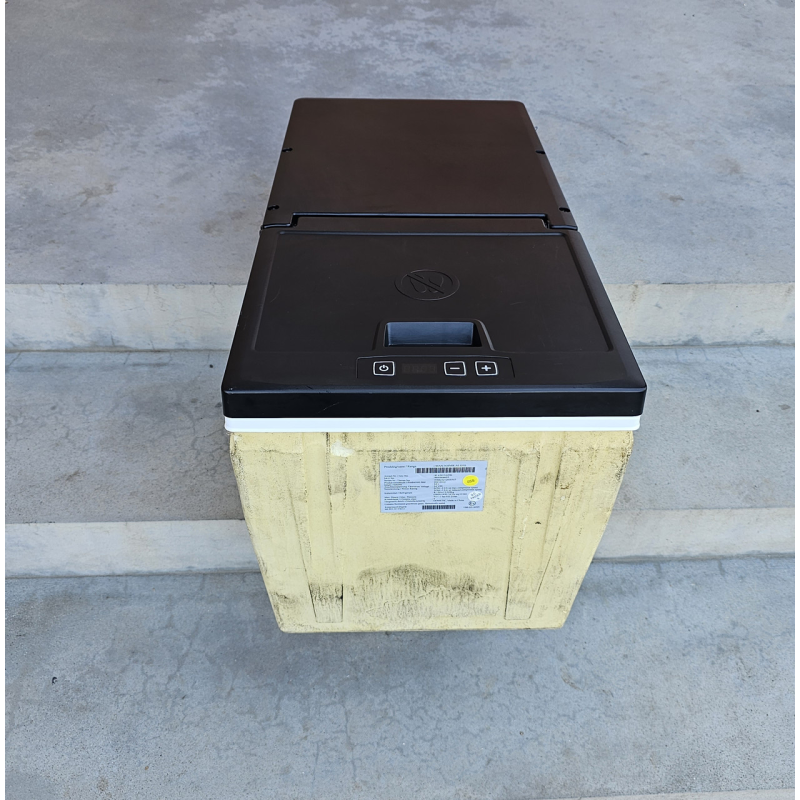 Холодильник автомобільний 81.63910-6296 MAN TG3 TGX TGS euro 6 Холодильник автомобільний 81.63910-6296 MAN TG3 TGX TGS euro 6