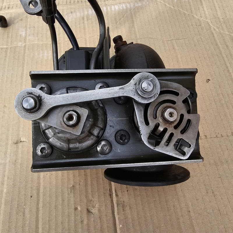 Клапан EGR DAF XF106/CF86 MX13 1960471 Клапан EGR DAF XF106/CF86 MX13 1960471