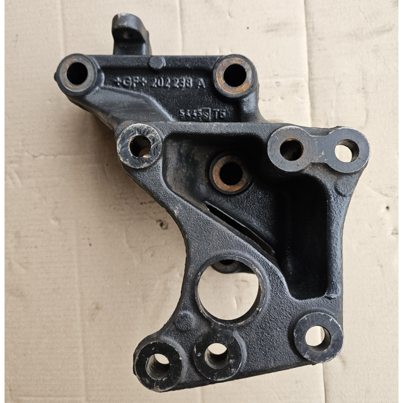 Кронштейн ГУР кермової колонки MAN 81461103173