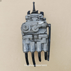 81521306308  Головний гальмівний кран MAN TGL WABCO 4800200240