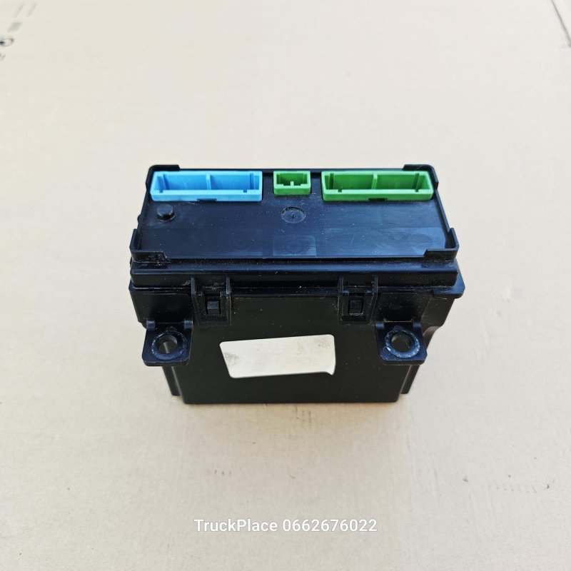 7421067823-P01 Блок керування VECU RENAULT DXI