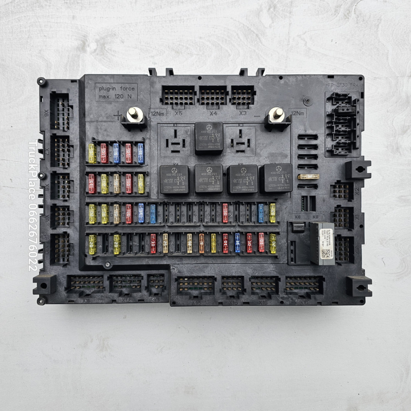 A0014466058 Блок запобіжників MERCEDES ACTROS MP4 A0014466058 Блок запобіжників MERCEDES ACTROS MP4