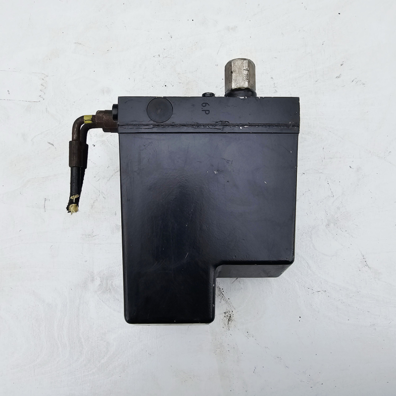 3198846 Насос поділена кабіни VOLVO FH/FM 20917279 3198846 Насос поділена кабіни VOLVO FH/FM 20917279