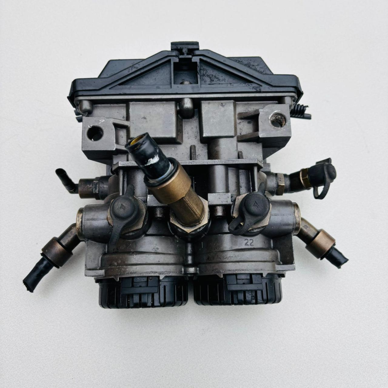 5010457558 RENAULT MAGNUM Модулятор EBS Knorr-Bremse 0486204021